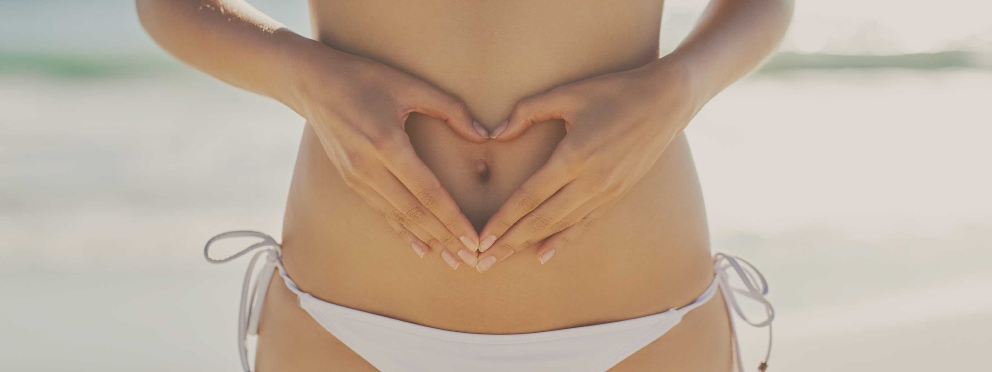 INTESTINO IN VACANZA: COME MANTENERE LA REGOLARITA DURANTE I VIAGGI